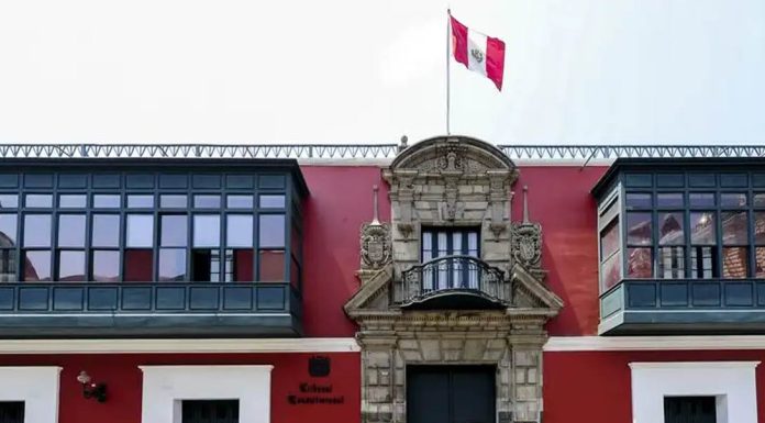 Sala Constitucional del Poder Judicial se rebela contra el Tribunal Constitucional y el JNE
