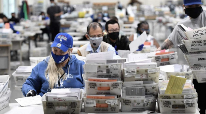 Posta, votos y poder blando: la crisis silenciosa del servicio postal estadounidense también toca la democracia